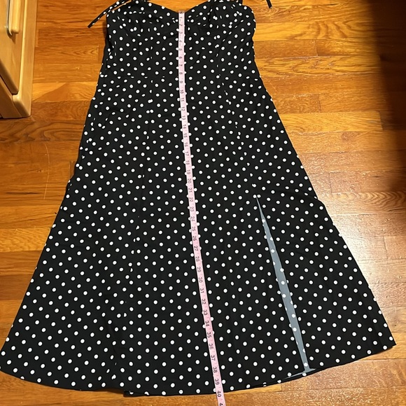 XL dress polka dot black&white. Tie top straps,side slit. Washable. Elastic back - Picture 3 of 5